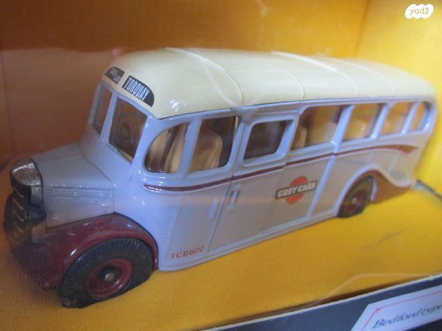 אוטובוסים Bedford  OB Corgi
