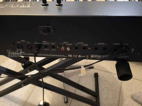 Roland FP-4F פסנתר חשמלי