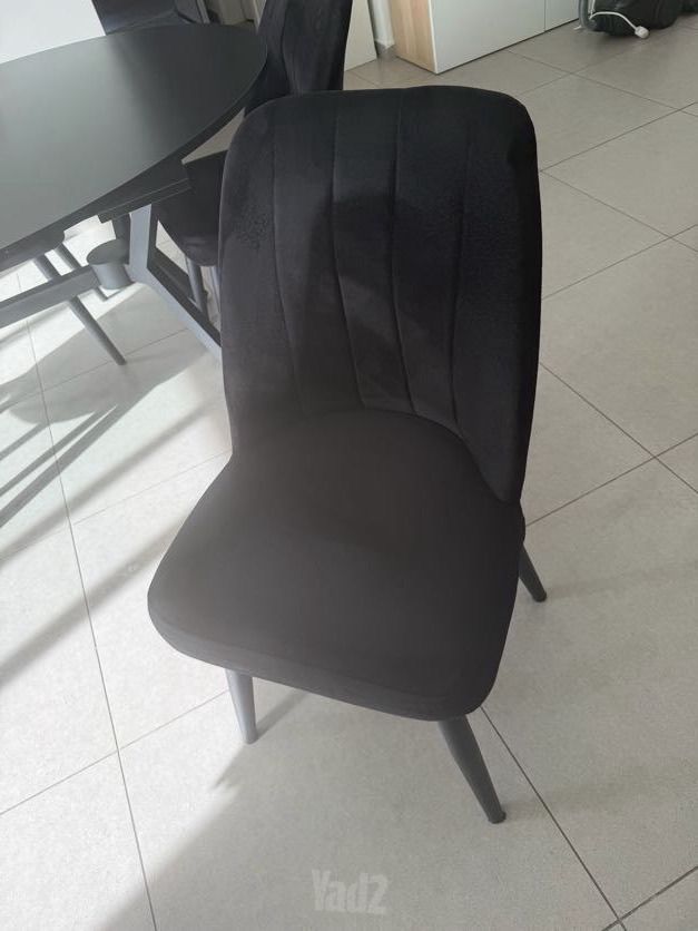 שלחן + 6 כיסאות