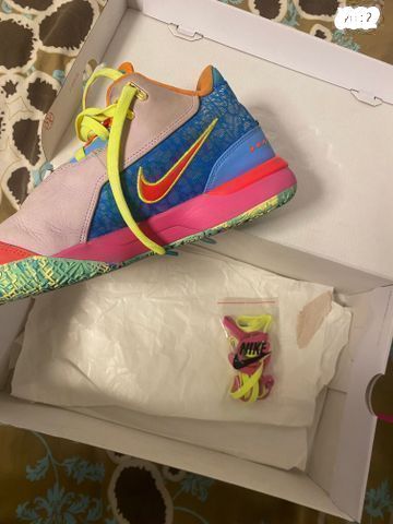 Lebron נעלי כדורסל