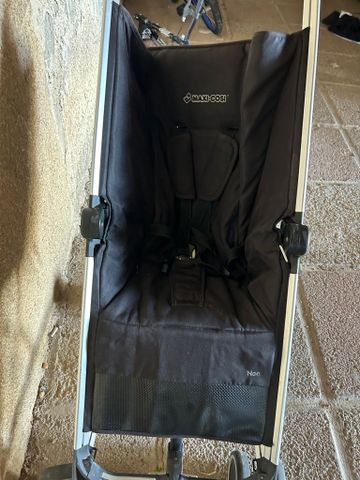 עגלה טיולון