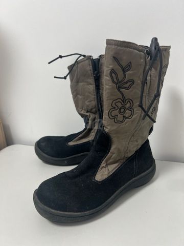 נעליים
