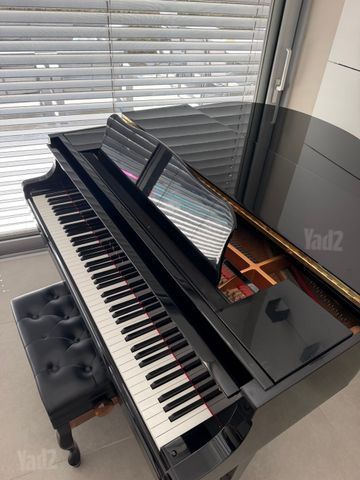 פסנתר כנף Yamaha GA1