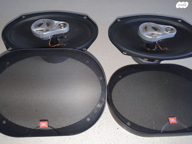 רמקולים   JBL