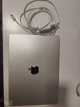 MacBook pro m2