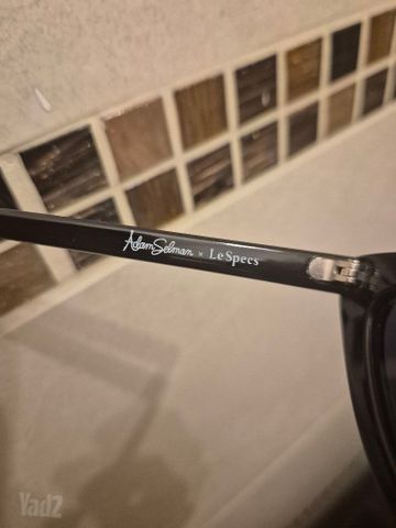משקפי Le Specs x Adam Selman