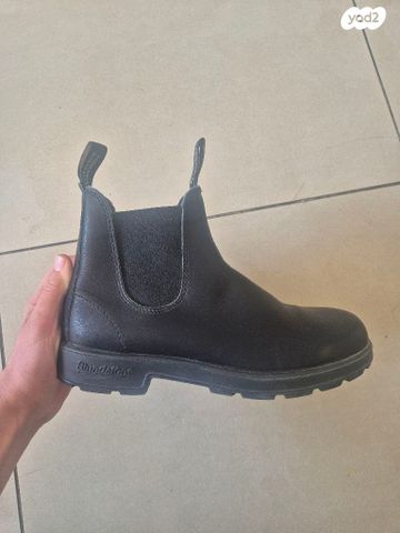 נעלי בלנסטון