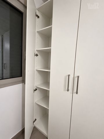 ארון 5 דלתות