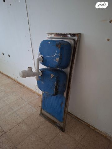 כיור נירוסטה
