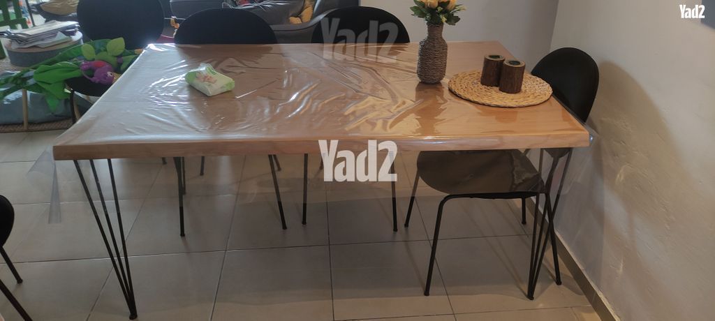 שולחן עץ מלא
