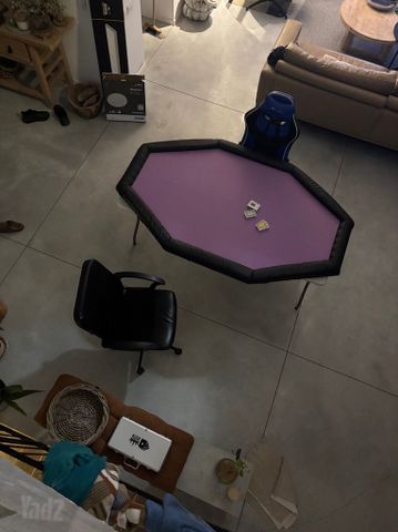 שולחן פוקר