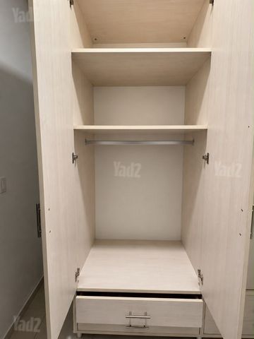 ארון בגדים