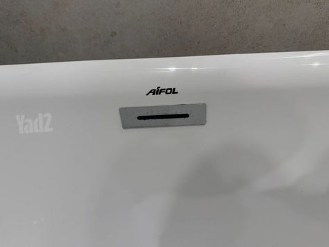 אמבטיה צפה