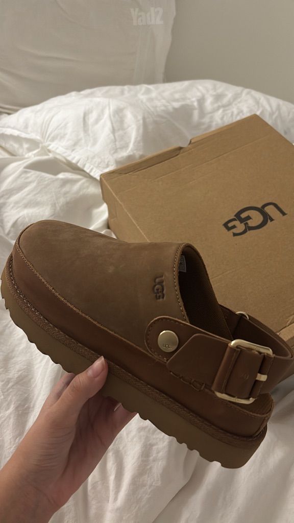 נעליים UGG
