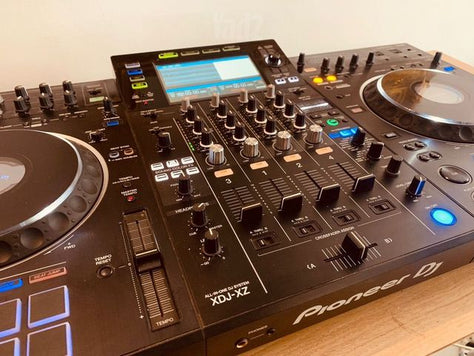 Pioneer XDJ XZ
