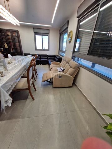 כל הרהיטים שבתמונות