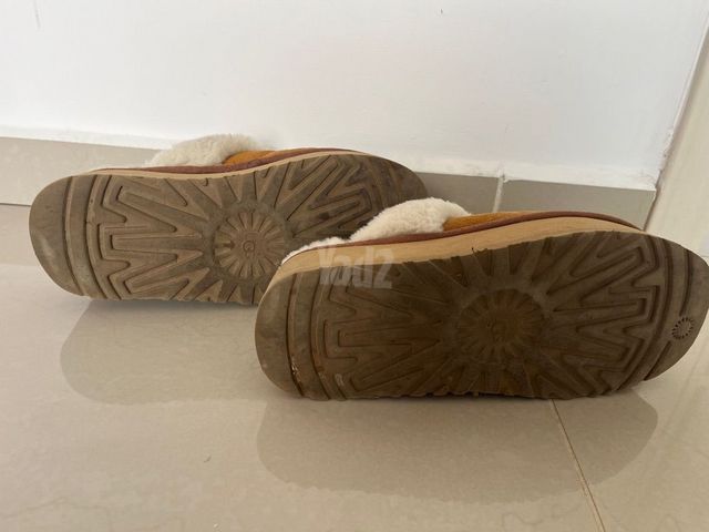 UGG