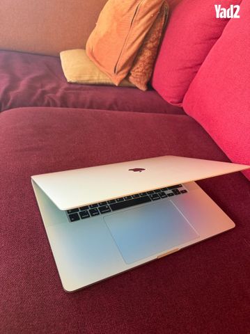 Macbook Pro i9