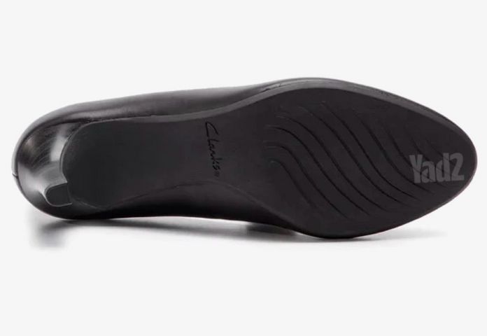 נעלי עקב Clarks