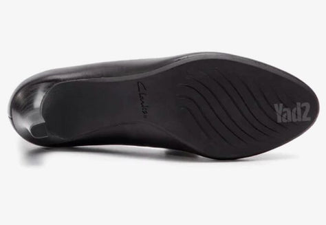 נעלי עקב Clarks