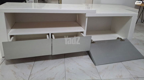 שולחן ומזנון