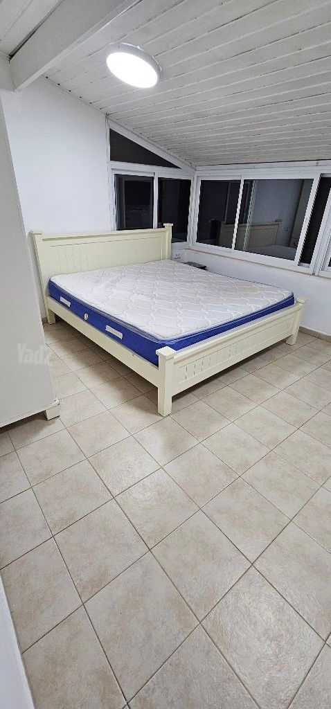 מיטה זוגית