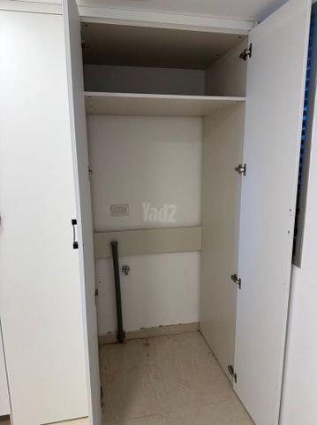 ארון חדר שירות
