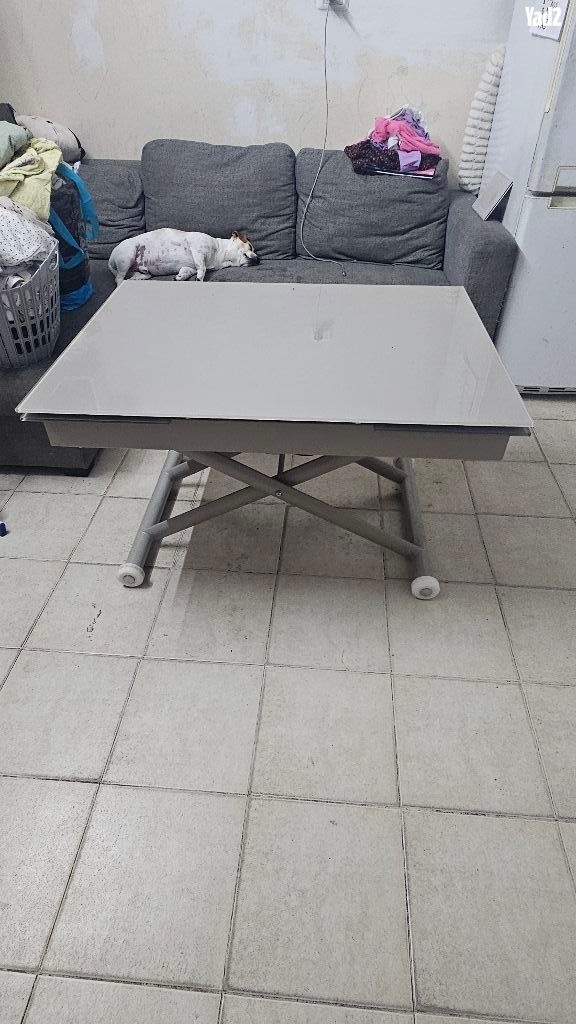 שולחן