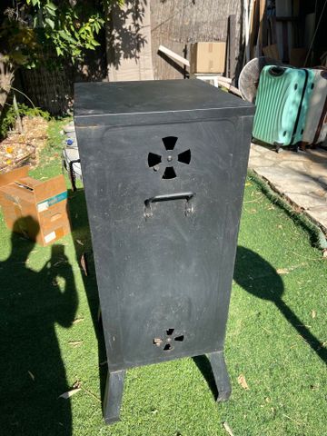 מעשנת בשר