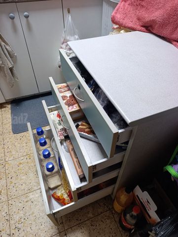 שידת מגרות