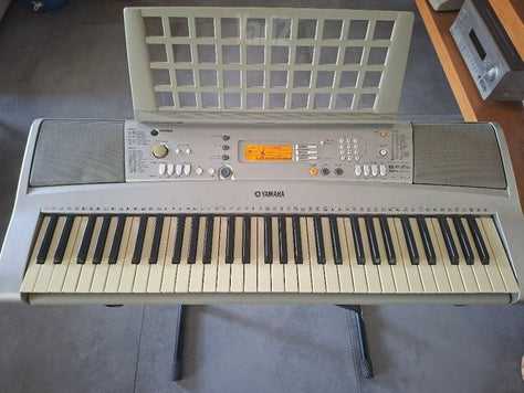 Yamaha YPT-300