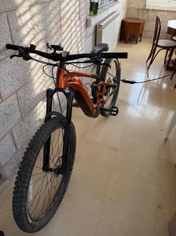 E-bicycle giant