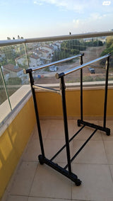 מתלה בגדים