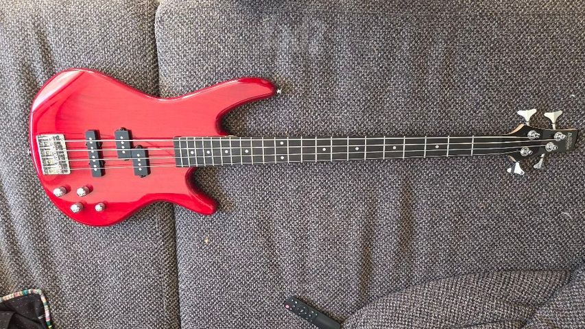 גיטרה בס חדשה Ibanez