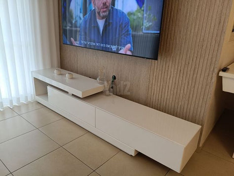 שולחן ומזנון