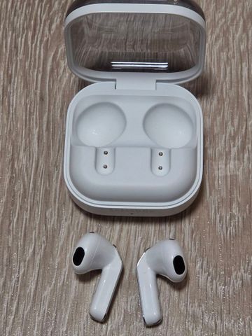 Samsung Buds 4
