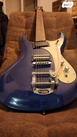 Danelectro 64 Bigsby