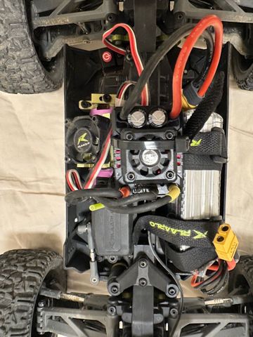 מכונית rlaarol omni carbon