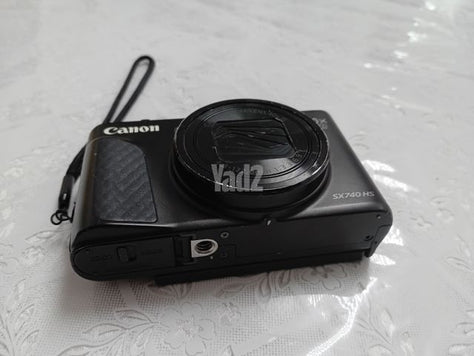 מצלמת קנון SX740