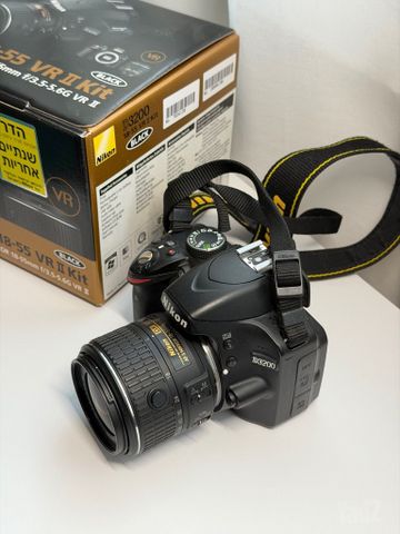 Nikon D3200 + 18-55mm