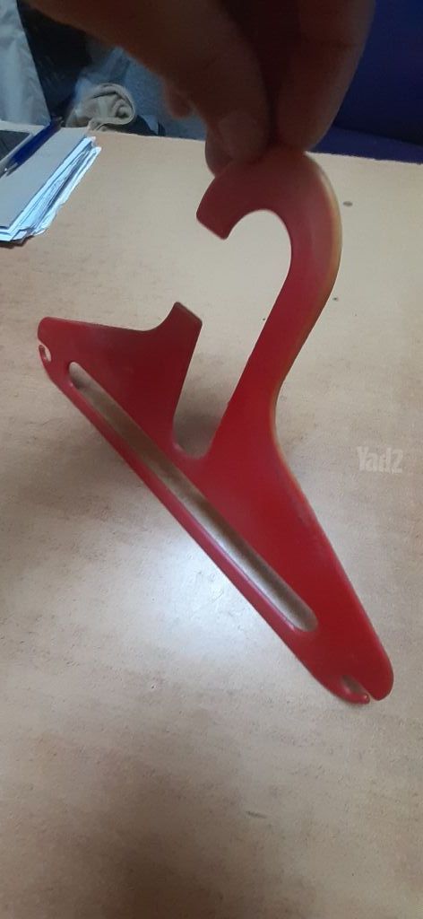 קולבים לבגדים