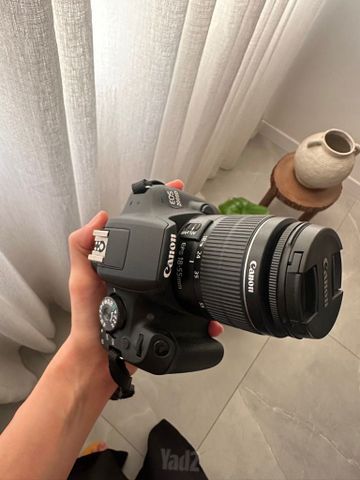 מצלמת Canon EOS 2000D