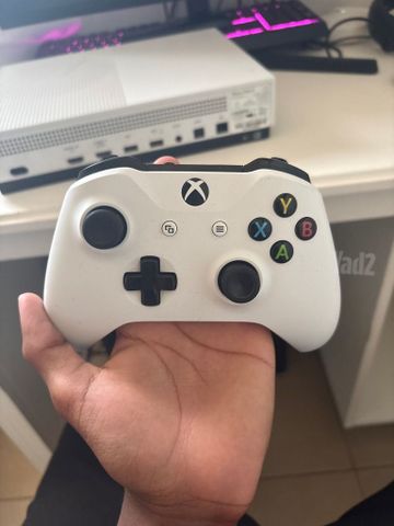 Xbox one s-אקסבוקס