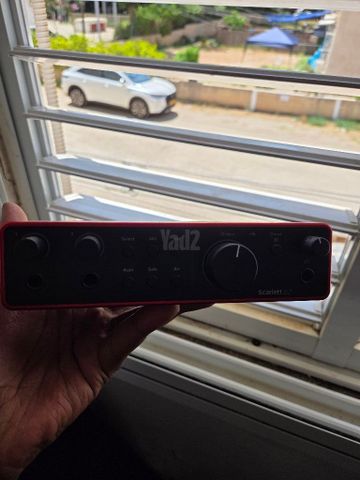 Focusrite Scarlett 2i2
