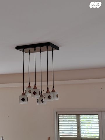 נורת נברשת סלון