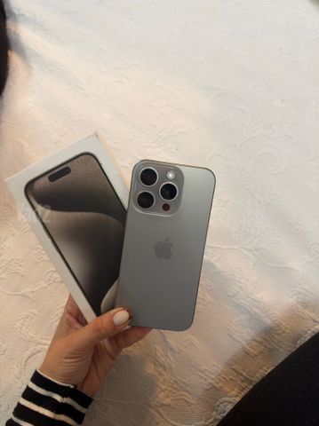 iPhon 15 pro  256 GBP