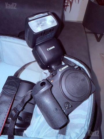 מצלמת קנון EOS R7 + עדשה