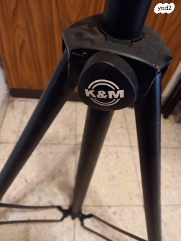 סטנדים מקצועיים וקייס מקצועי