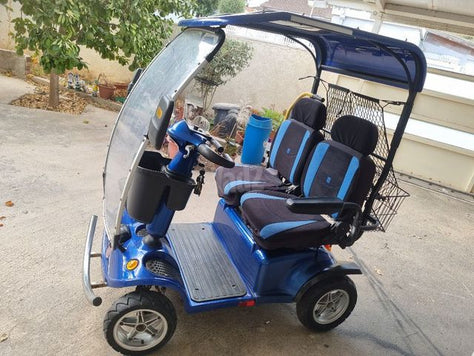 קולנועית זוגית