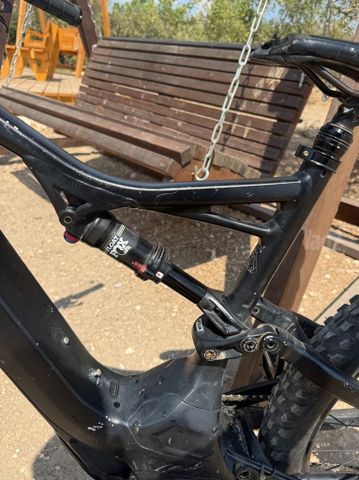 אופני חשמלוק specialized